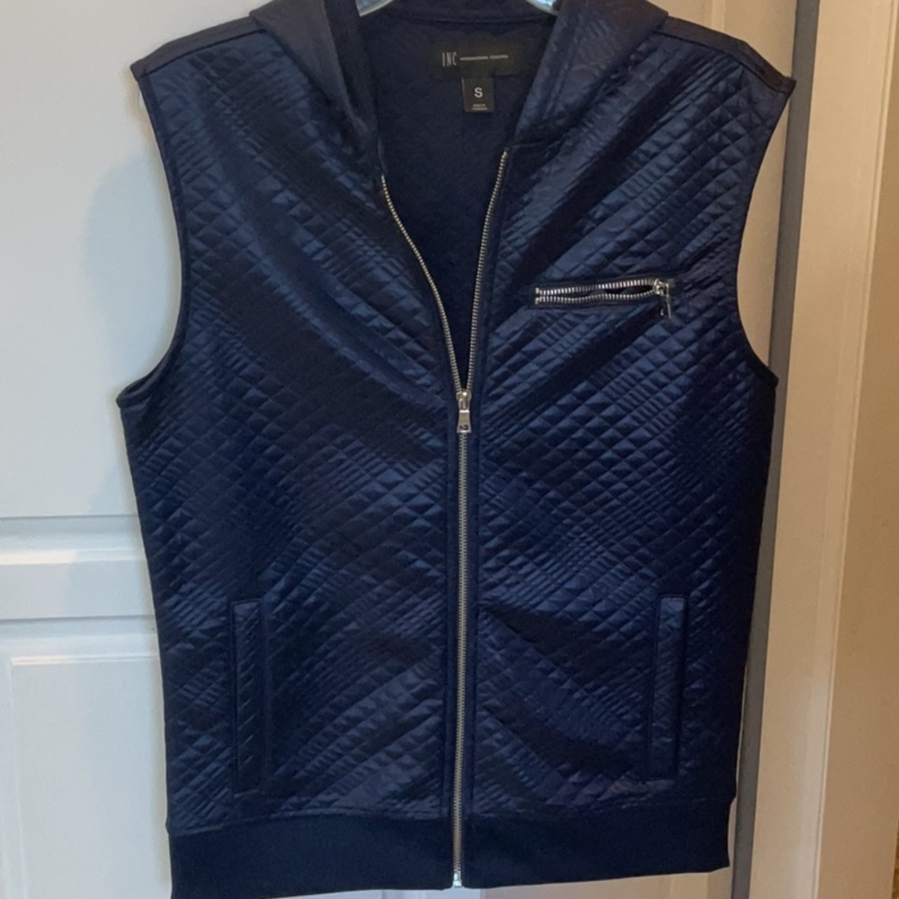 I.N.C. Women’s quilted vest Dark navy